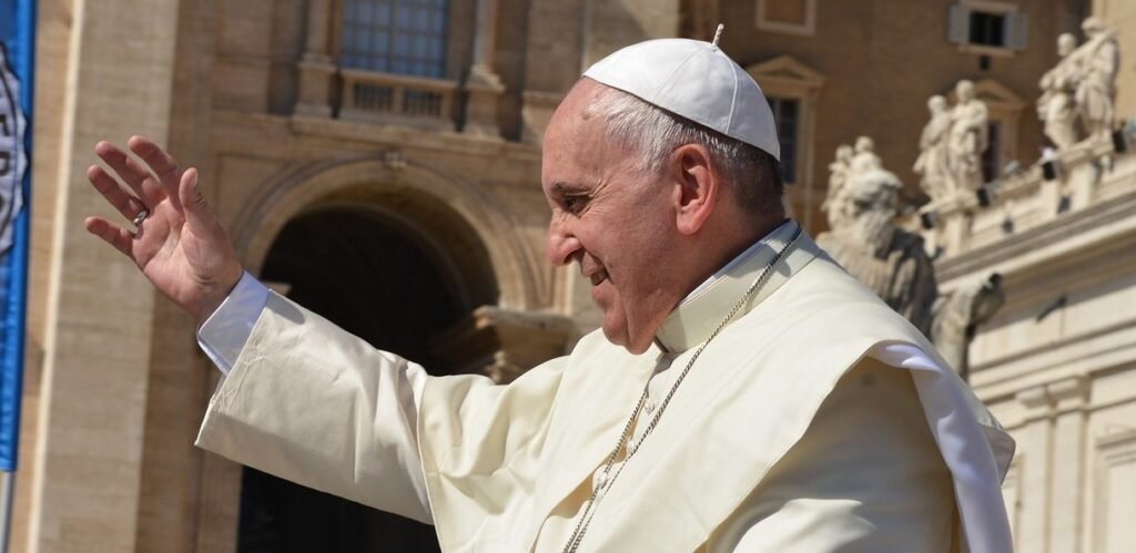 pope francis in a white hat